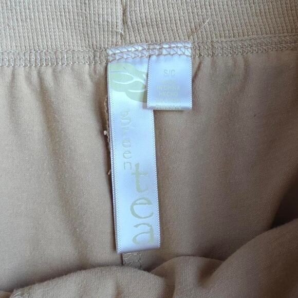 Cream Athletic Skort by GreenTea Like New - Picture 3 of 4